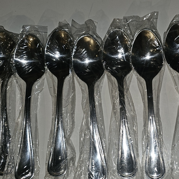Dinner Spoon Set - Picture 3 of 4